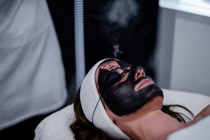 Spectral Peeling Laser Black doll in Bemerode