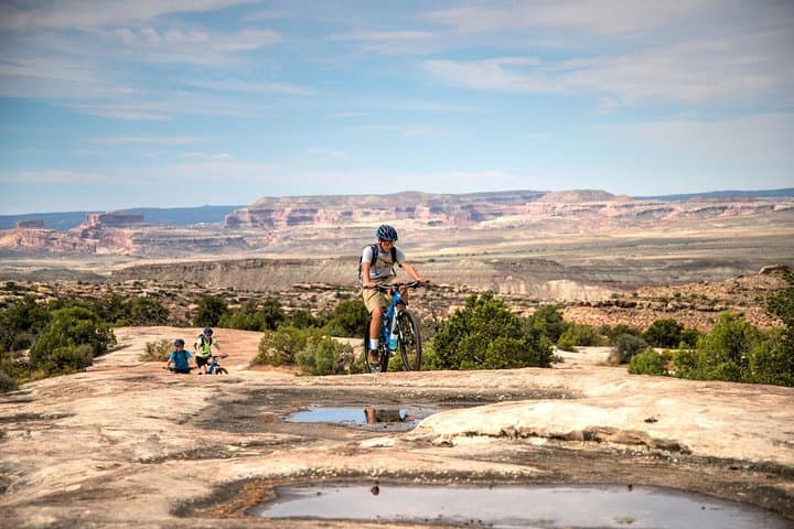 Guided E-Mountain Biking Tour (Klondike Bluff Trail)