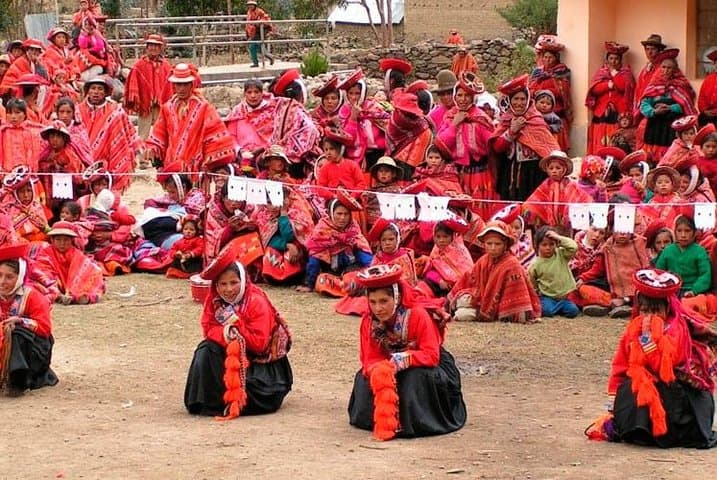 Transportation Cusco: Ollantaytambo Visiting Pisac Ruins and Market