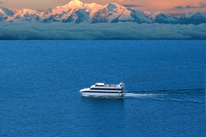 Sun Island & Titicaca Lake with catamaran from Puno