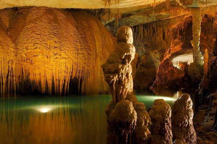 Jeitta Grotto, Harissa and Byblos Tour