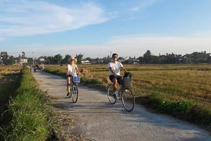 Hoi An Countryside Biking Tour(Vegetable village -basket boat - fishing village)