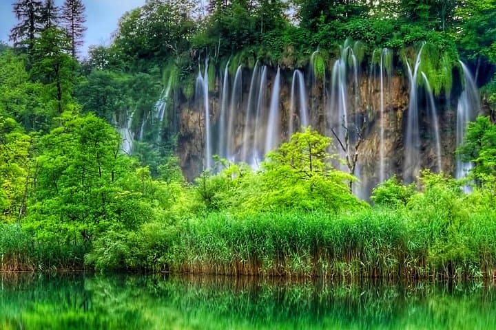 Split to Zagreb Private Transfer with Plitvice Lakes tour