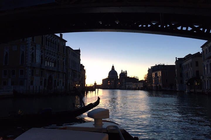 Discover Venice at sunset