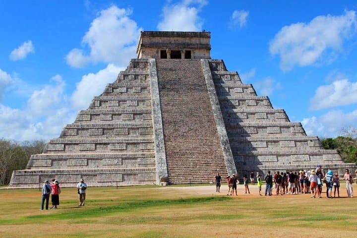 Chichen Itza Basic Tour With Chihikan Swim & Valladolidfrom Tulum