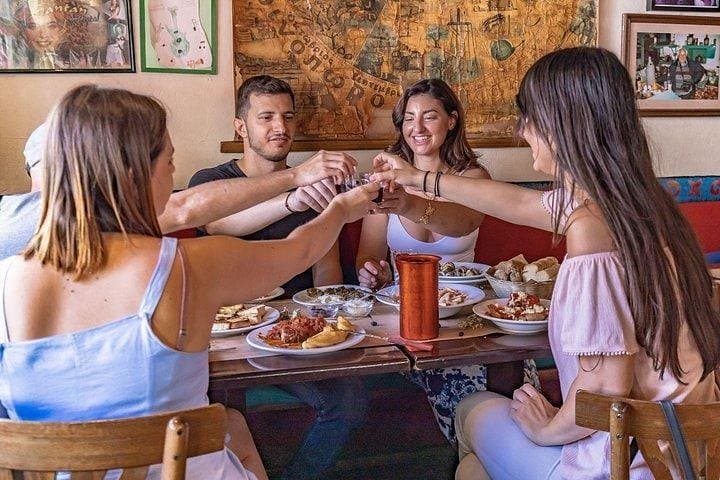 Heraklion for Foodies Tour: Private Culinary Experience