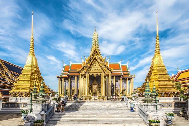 Excursion Royal Palace and temples of Bangkok