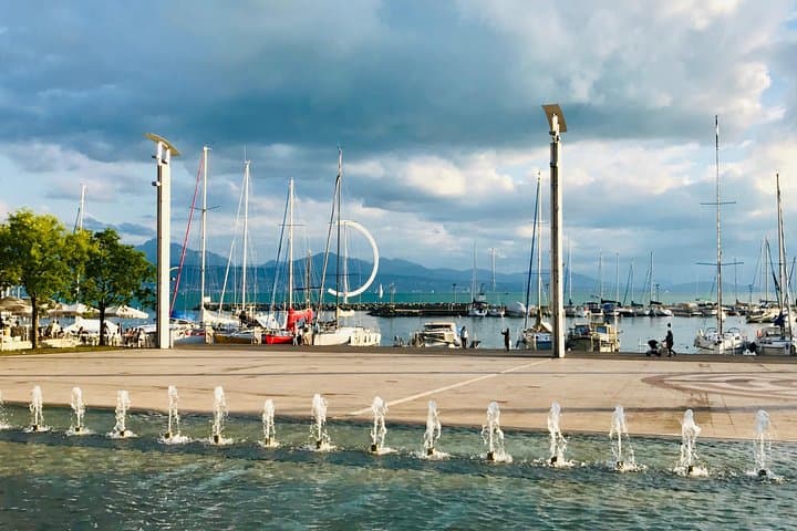 Explore Lausanne in 60 minutes with a Local