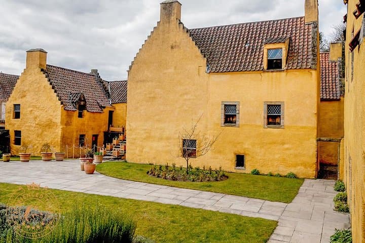 Outlander locations experience, Private Tour in a premium Minivan