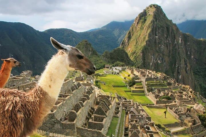 6-Day: Cusco || MachuPicchu || Sacred Valley || Rainbow Mountain || Qeswachaka||