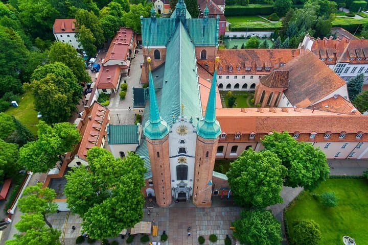 Join-in Shore Excursion: Highlights of Gdansk with visit Oliwa Cathedral