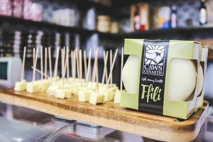 2.5 hour Walking and Tasting Tour in Cardiff