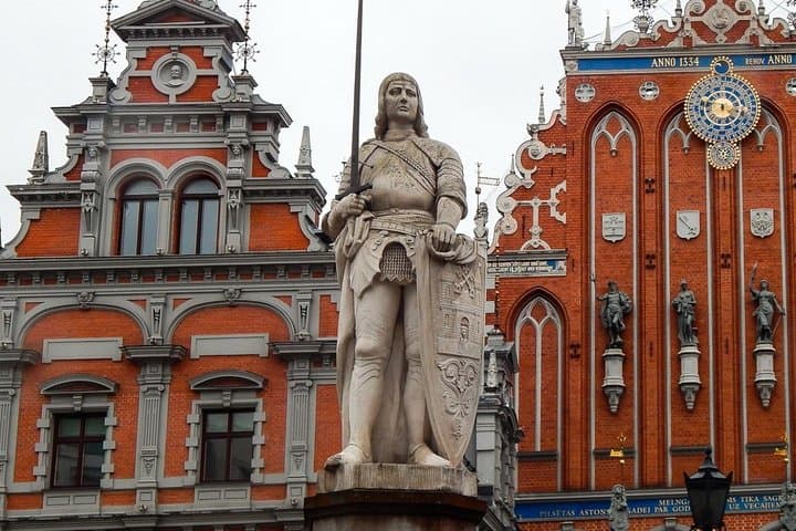 Join-in Shore Excursion: Sightseeing Tour of Riga