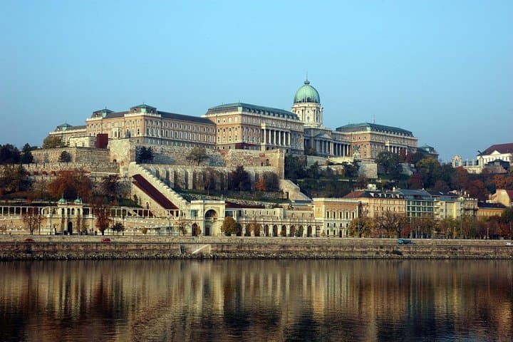 Budapest - Parliament & Downtown Highlights
