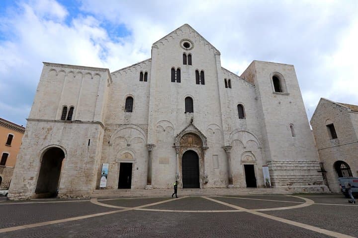 Transfer from Sorrento or Amalfi Coast - Bari