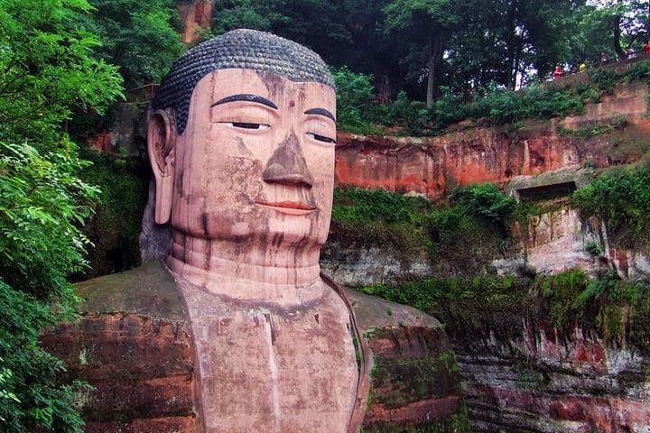 Private 2-Day Leshan Giant Buddha,Muchuan Bamboo Forest and Ancient Town Tour