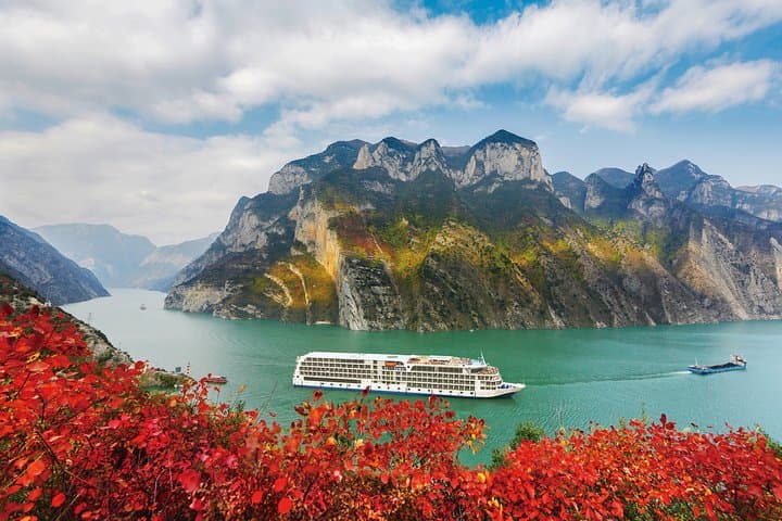 12-Day Private tour to Chengdu, Chongqing,Yangtze River, Zhangjiajie & Shanghai