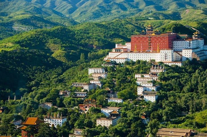 2 Days Tour to Chengde Summer Resort and Eight Outer Temples from Beijing