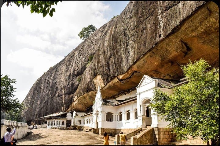 Amazing Round Tour in Sri Lanka ( 9 Nights/10 Days)