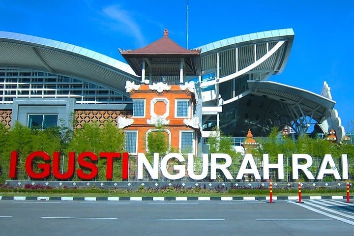Bali Private Pick up Airport to Ubud Hotels