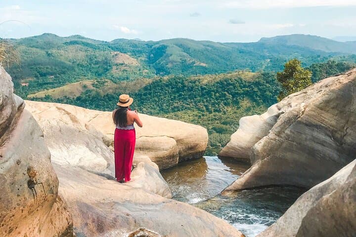 Ella to Arugam Bay Shuttle & Upper Diyaluma Waterfall Hike