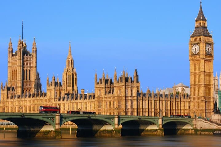 Royal London Guided Sightseeing Tour and Thames River Cruise
