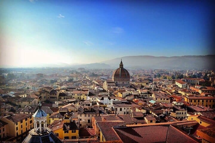 Walk, drink and discover Pistoia