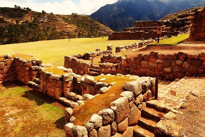 the Incas' Sacred Valley