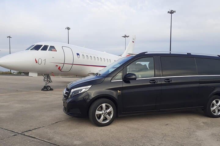 Lisbon Airport to Hotel in Lisbon (or vice versa)