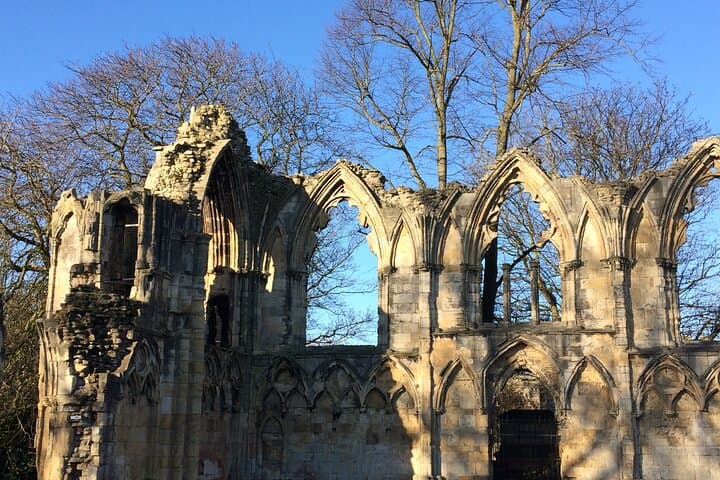 J & M York City Walking Tours
