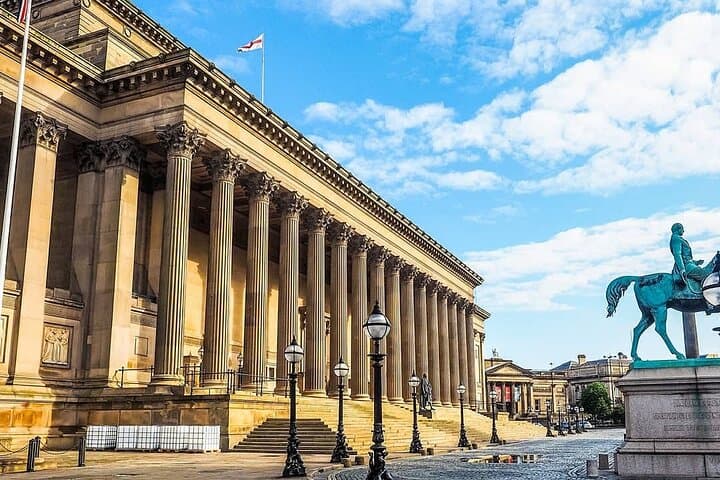 A Walk Through Time: History of Liverpool Walking Tour