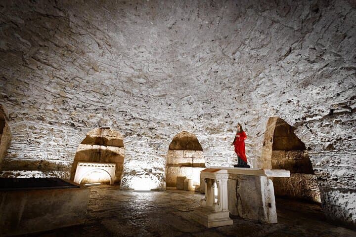Walk through Split with an archeologist
