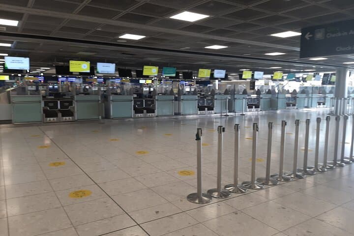 Private Chauffeur Transfer from Cork to Dublin or Dublin to Cork.