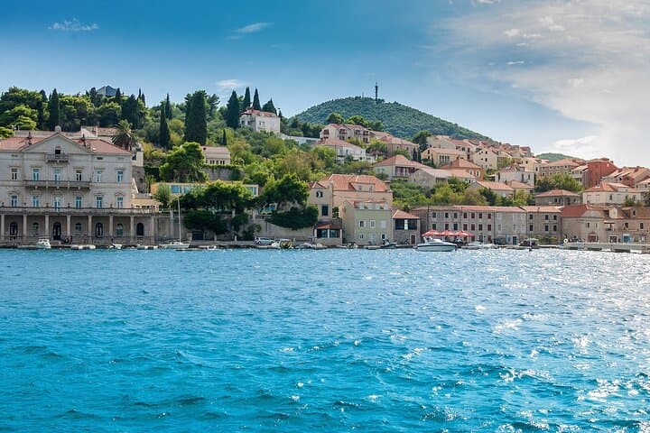 Private Transfer from Split to Dubrovnik with 2-Hour Sightseeing