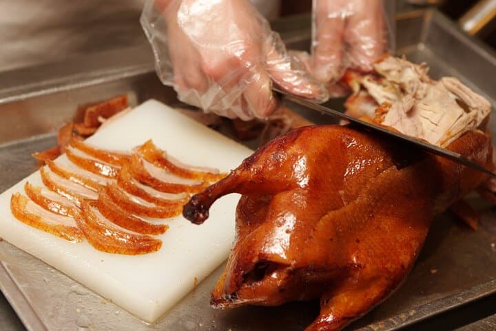 Beijing Evening Guided Tour: Roast Duck Dinner and Acrobatic Show