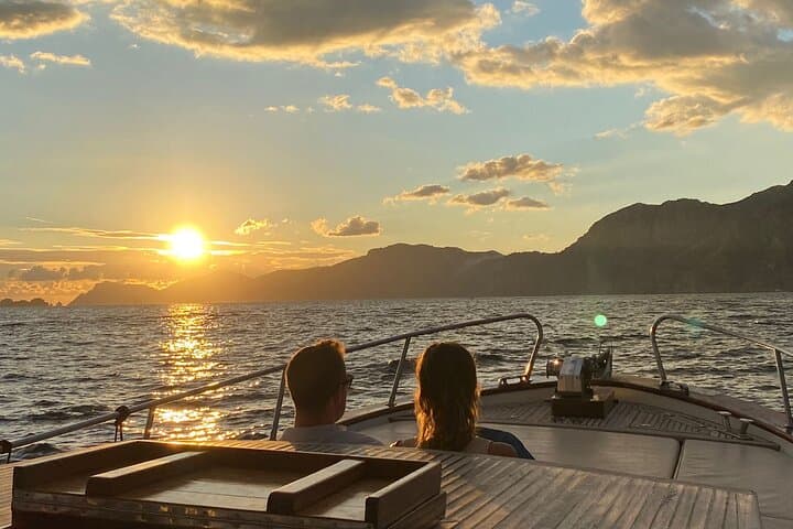 Private Sunset Cruise around Positano (Amalfi-Coast)