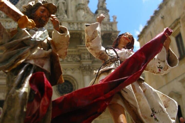 Papier Mâché Class In Lecce