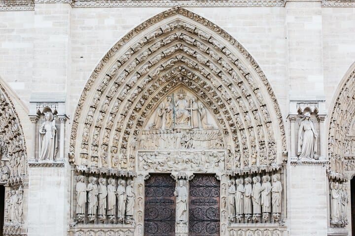 Private Historical Tour of Notre Dame