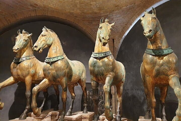 Exclusive Entrance Doge Palace & St. Mark's Basilica Terrace Tour