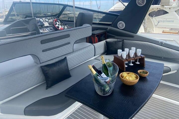 Boat Trip in Fuengirola, Dolphin Watching and Drinks