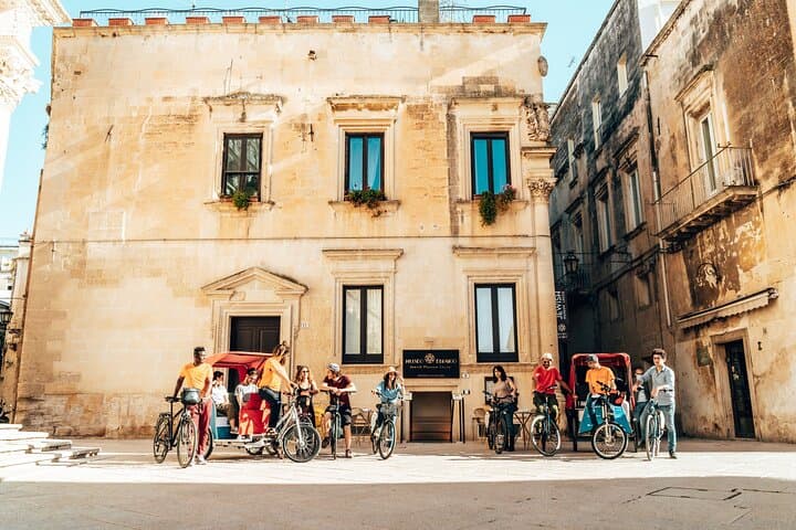 Lecce Historical Attractions Tour in Group (2h)