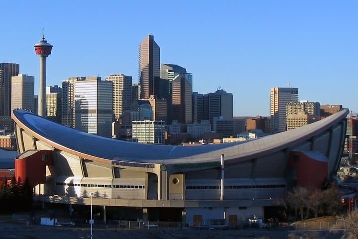 Airport Shuttle: Calgary Airport  Downtown Calgary