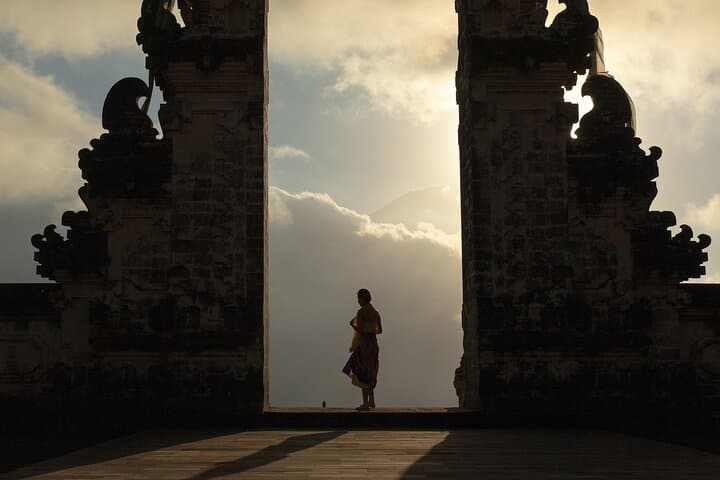 Heaven Gate (Lempuyang) - Tirta Gangga - FREE WIFI