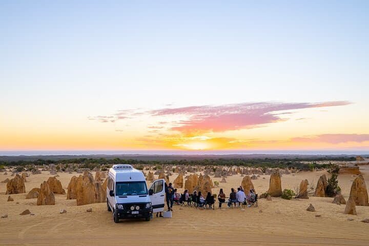 Pinnacles Desert Sunset Dinner and Stargazing Tour