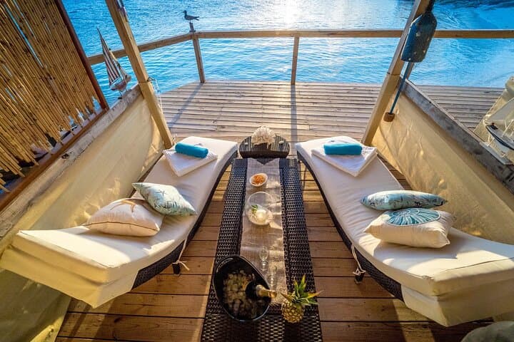 Nassau: Private Ocean View Cabana on Pearl Island, Lunch + Drinks