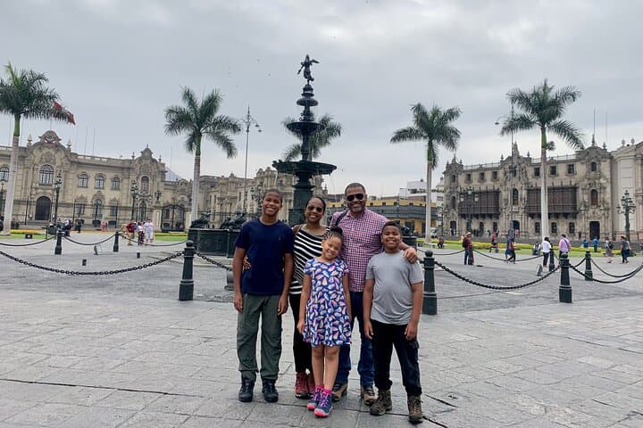 Half-Day City Walking Tour Lima's Royalty Including Catacombs