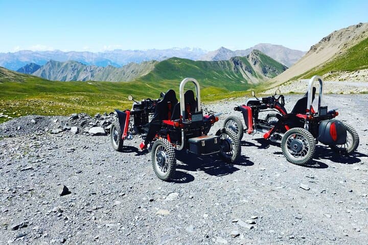 E-escape excursion in Swincar 2h: exceptional landscapes