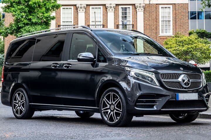 Arrival Transfer Munich Train Station to Munich by Luxury Van