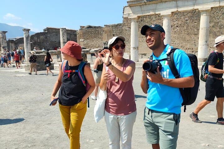 Pompeii Private Tour with expert local guide