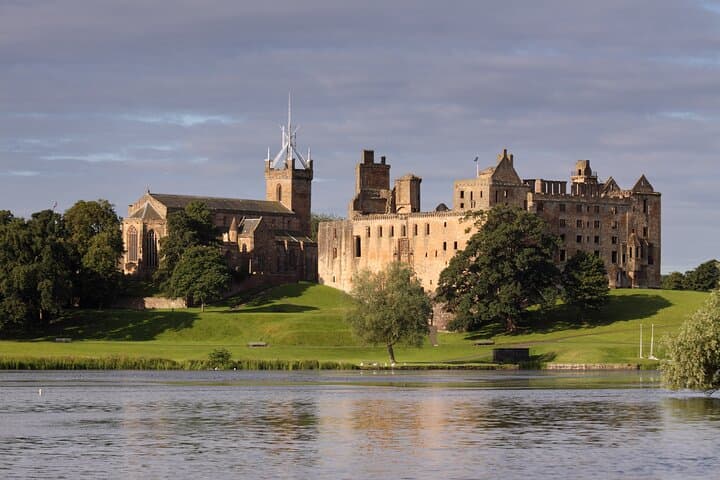 Edinburgh: Mary Queen of Scots Privately Guided Luxury Day Tour